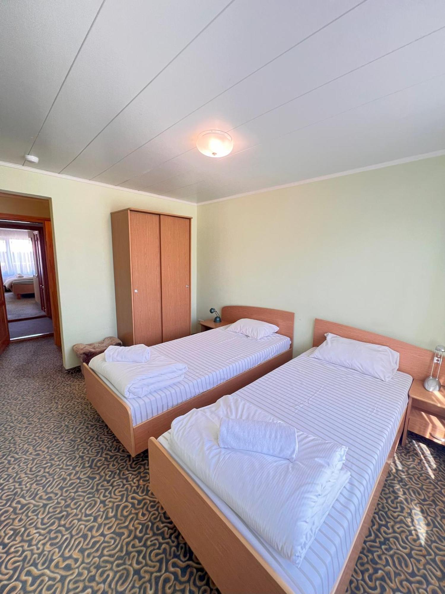 Park Hotel Ķekava Екстериор снимка