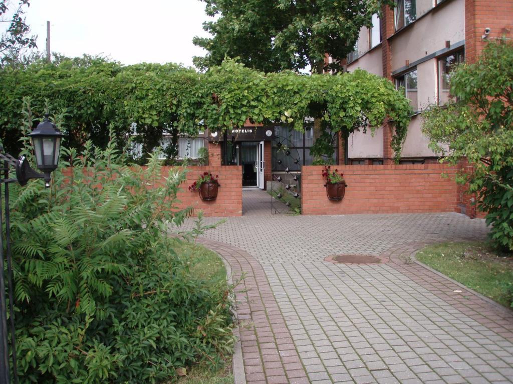 Park Hotel Ķekava Екстериор снимка